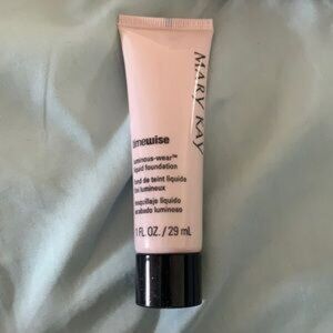 Mary Kay Timewise Matte Wear Liquid Foundation